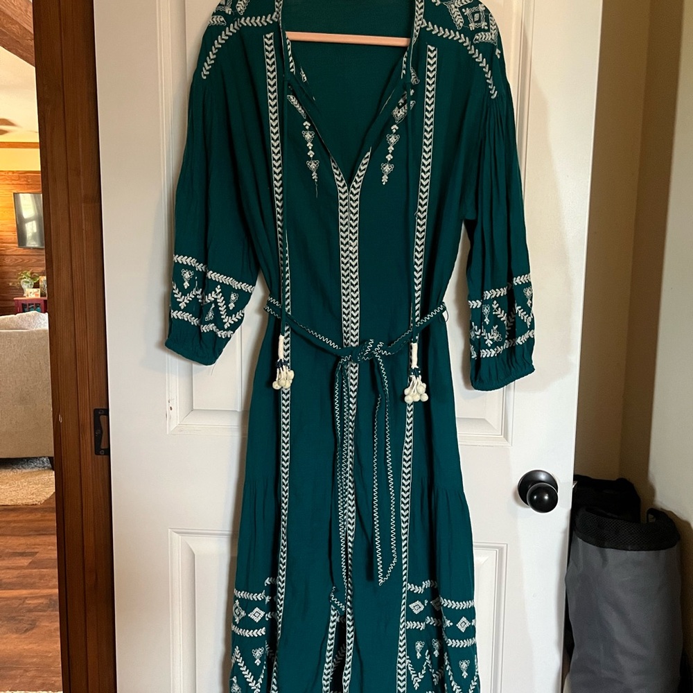 Zara Green Long Sleeve Embroidered Dress